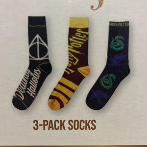3 pairs of long Harry Potter socks